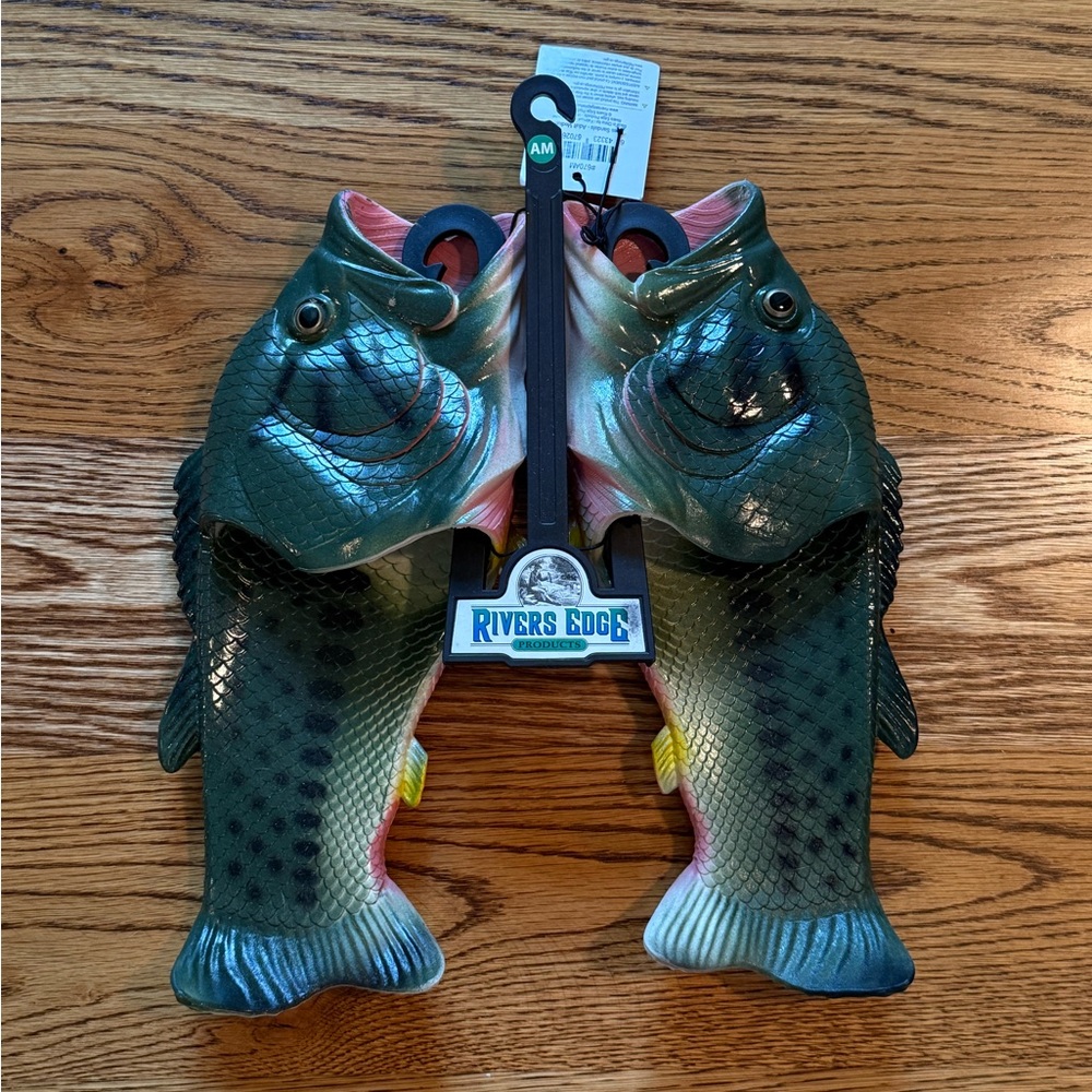 NWT Bass Fish Slides Size M/L or 10/10.5